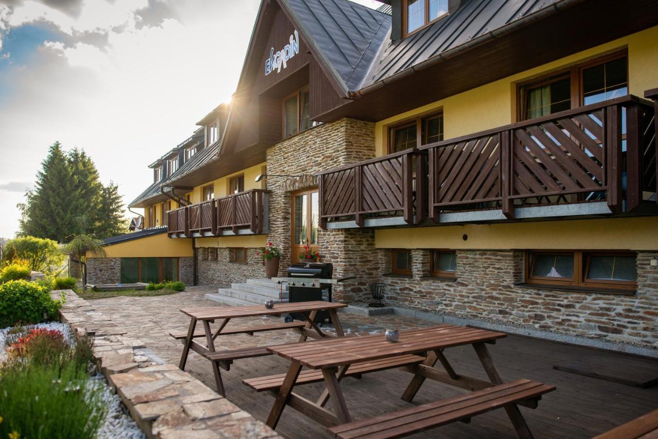 Apartmany Engadin Bozi Dar Ngoại thất bức ảnh